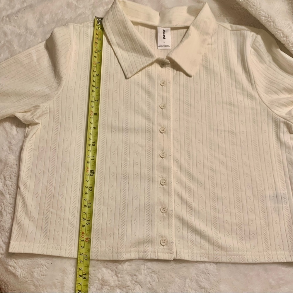 NWT Crop Top Large Abound Cream Geometric Long Sleeved ButtonUp Collar - Picture 13 of 13